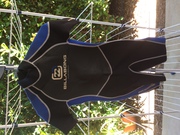 Billabong blue and black child's Wetsuit